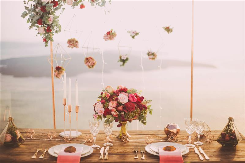 Flowers & Decor